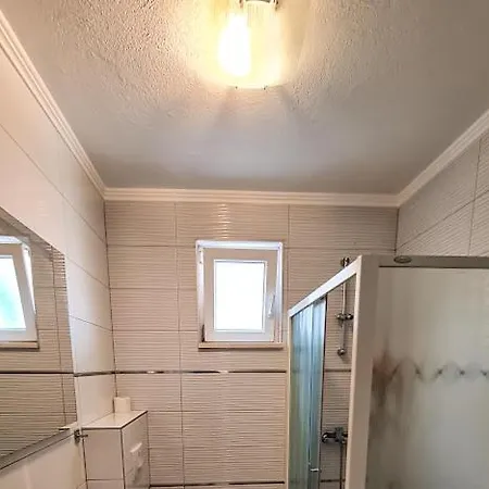 Nikola Apartamento Neum