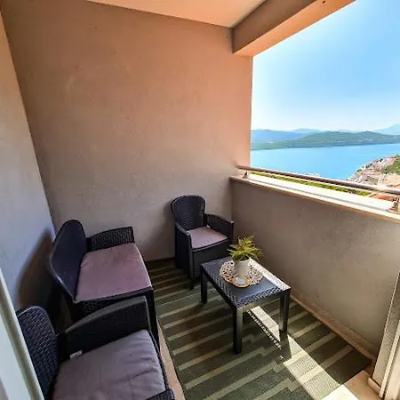 Nikola * Neum