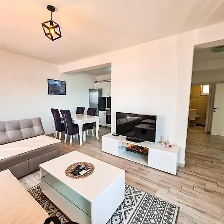 Nikola Appartement *
